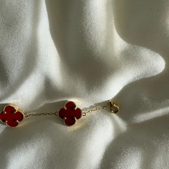 14K Elegant Red and Gold Clover Bracelet - Picture 4 of 8